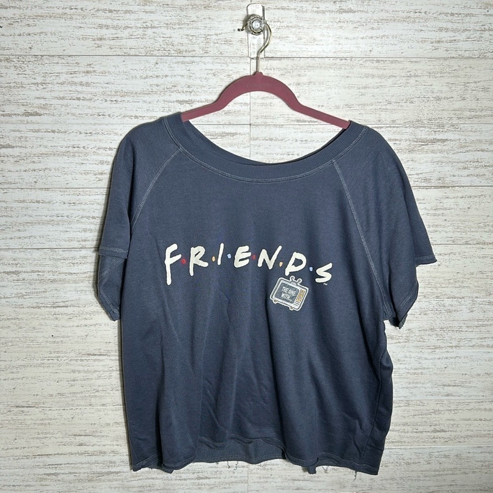 Friends OverSized Top | SIZE 2X